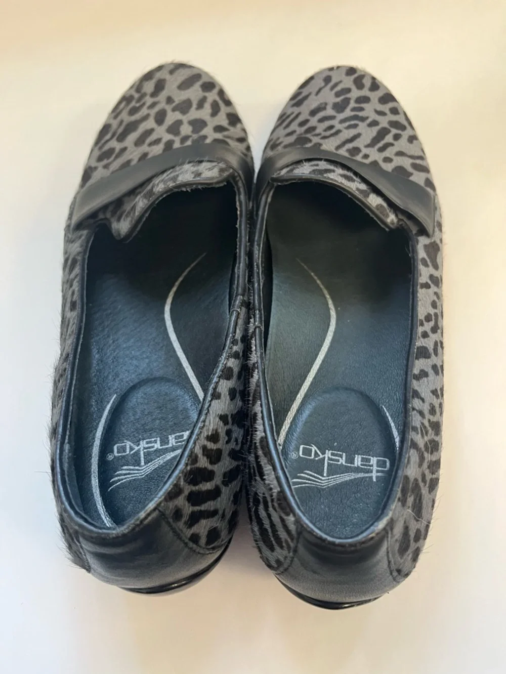 Dansko‎ Leopard-Print Gray & Black Leather Calf Hair Loafers Sz. 39